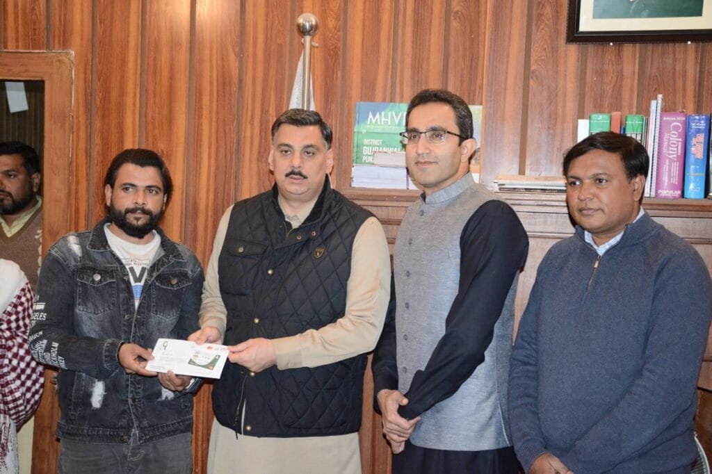 Likewise, Mr. Imran Khalid Butt (MPA) handed over the minority card to a member of his sector.